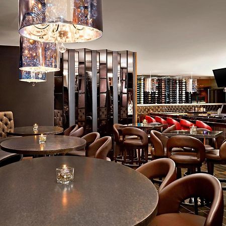 Four Points By Sheraton Hotel & Suites Calgary West Luaran gambar