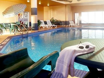 Four Points By Sheraton Hotel & Suites Calgary West Luaran gambar