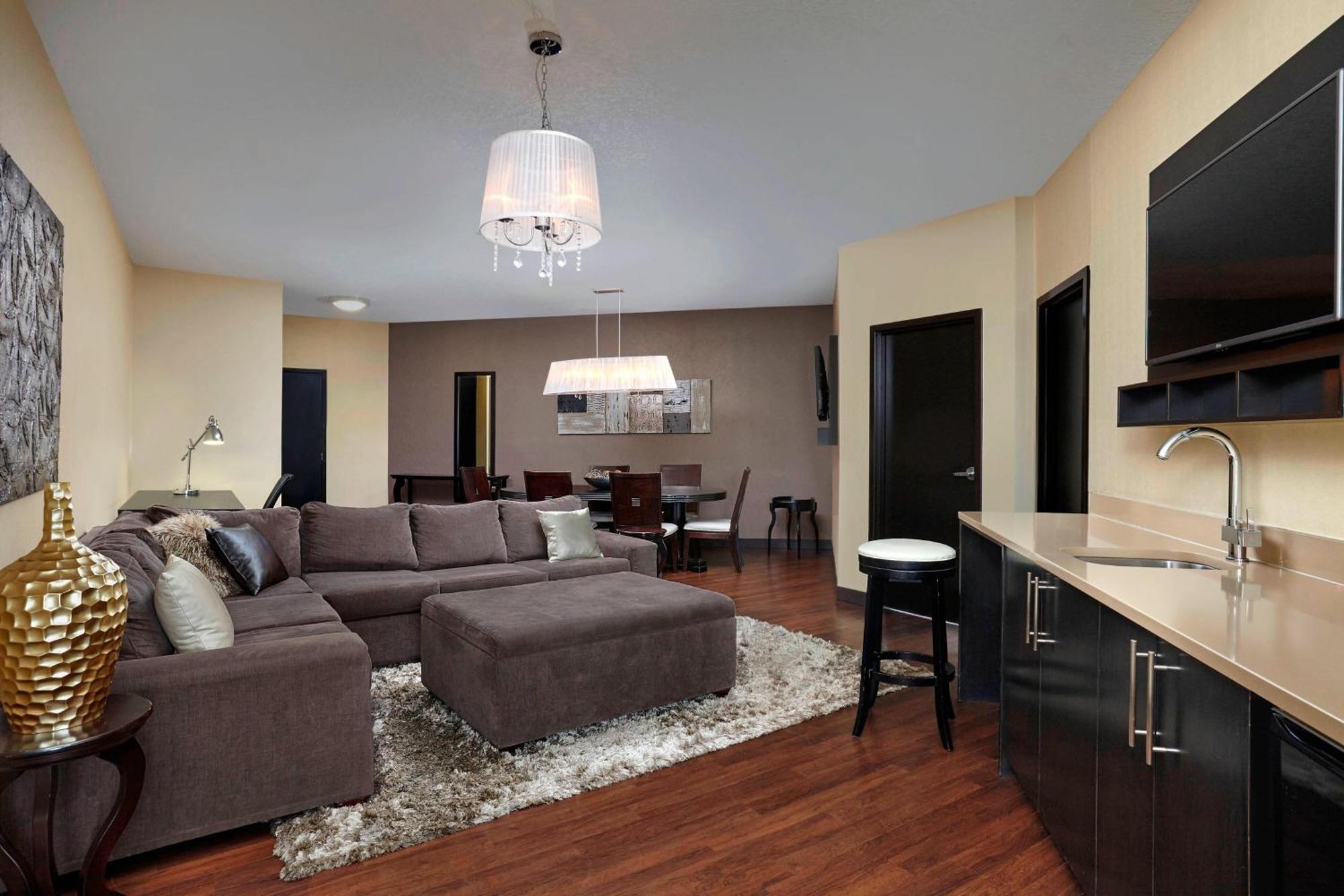 Four Points By Sheraton Hotel & Suites Calgary West Luaran gambar
