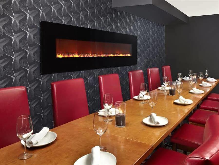 Four Points By Sheraton Hotel & Suites Calgary West Luaran gambar